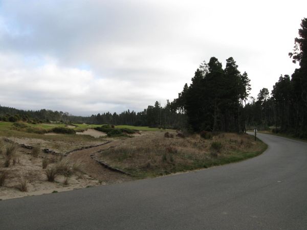 Round Lake Road - golf course views